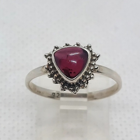 Jewelry - Ring 925 Sterling Silver‎ Garnet  size 8.75